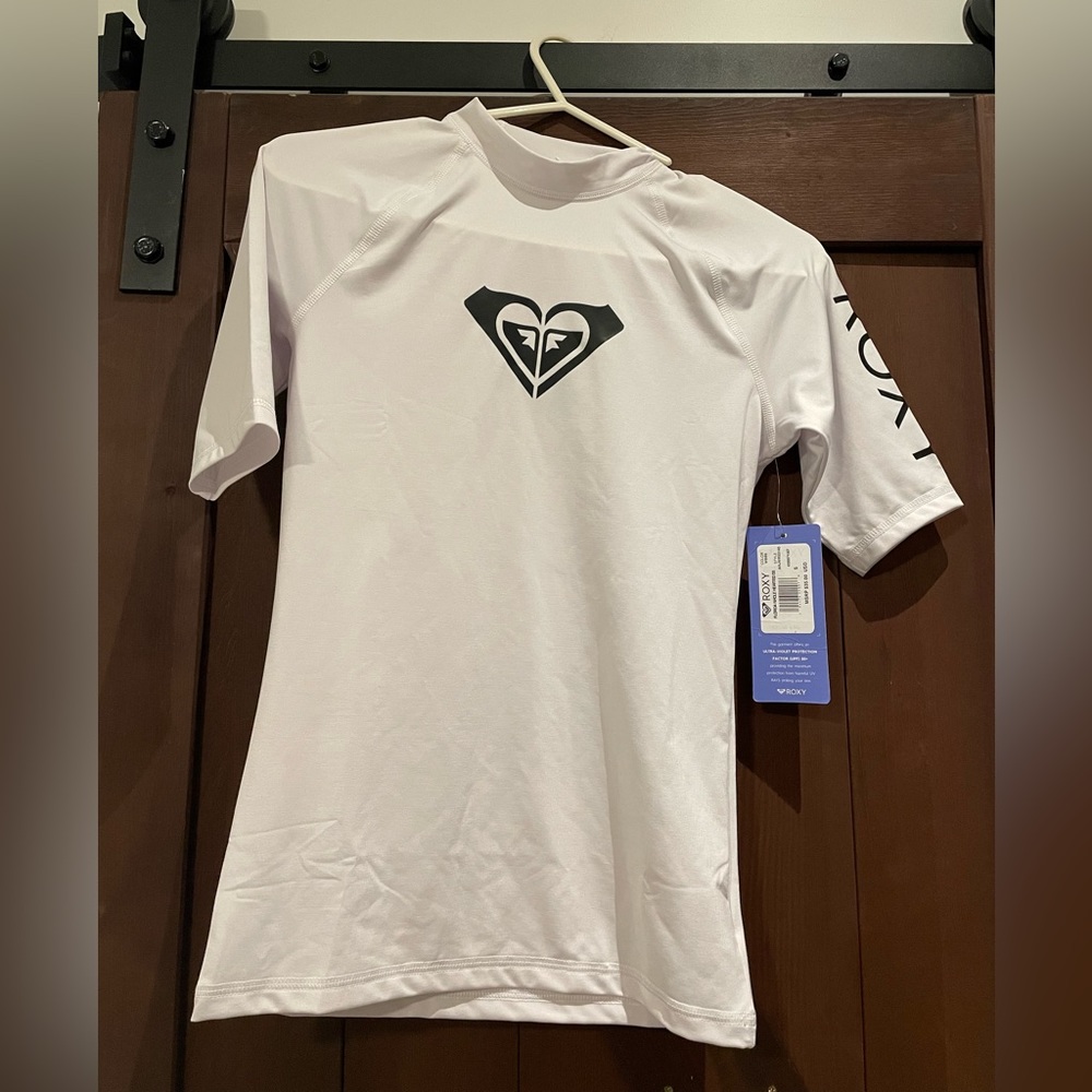 Roxy White Rashguard New With Tags UPF 50+Protection